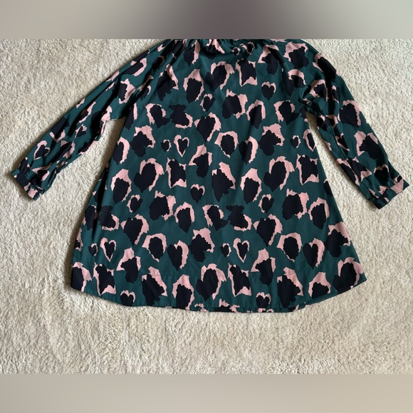Buddy Love Multi Camouflage Like Print Shift Dress. Size Small. - Picture 3 of 3